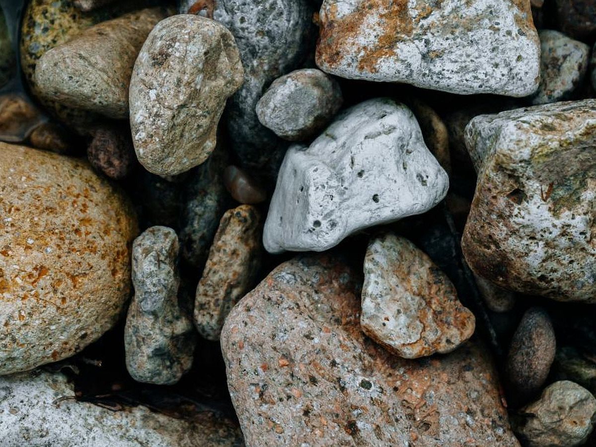 Mineralien im Bormia-Wasser sind bioverfügbar und wichtige Basenbildner.